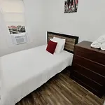 Apartment Lovely 3-bedroom In The Heart Of Brooklyn *