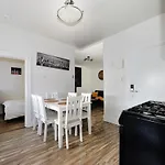 Lovely 3-bedroom In The Heart Of Brooklyn New York