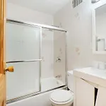 26-3a Gramercy W D Outdoor Courtyard Apartment *