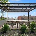Luxury Meets Comfort Upscale Studio In Brooklyn