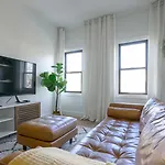 Apartment Bright & Spacious 3-bedroom In Vibrant Bushwick!