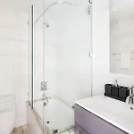 73-1509 New Uws Doorman Gym Apartment *