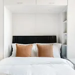73-1509 New Uws Doorman Gym Apartment New York