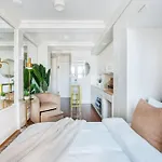 73-1509 New Uws Doorman Gym Apartment *