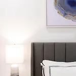 202 New 1br In Prime Greenpoint * New York