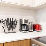 202 New 1br In Prime Greenpoint