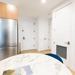 202 New 1br In Prime Greenpoint Apartment