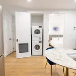 202 New 1br In Prime Greenpoint