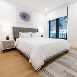 202 New 1br In Prime Greenpoint *