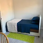 Homestay Cheerful 2 Bed In Heart Of Queens New York