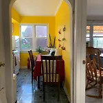 Homestay Cheerful 2 Bed In Heart Of Queens New York