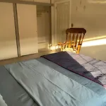 Homestay Cheerful 2 Bed In Heart Of Queens