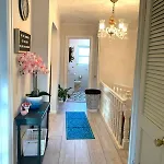 Cheerful 2 Bed In Heart Of Queens New York
