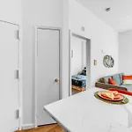 Chic Sunny Retreat In Park Slope Apartment