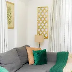 Luxury Oasis In The Heart Of Brooklyn
