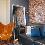 4 Bedroom 1 Bathroom Hudson Yard