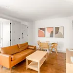 Cozy East Village 3bedroom 2bath Near Tompkins Square Park & Lower East Side Apartment