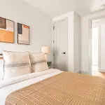 Cozy East Village 3bedroom 2bath Near Tompkins Square Park & Lower East Side * New York