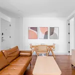 Cozy East Village 3bedroom 2bath Near Tompkins Square Park & Lower East Side