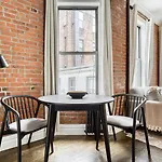 Nolita 1br W Wd Nr New Museum Nyc-1037