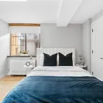 3br Penthouse With Massive Private Rooftop * New York