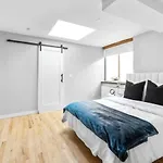 Apartment 3br Penthouse With Massive Private Rooftop New York