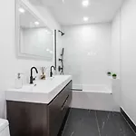 3br Penthouse With Massive Private Rooftop Apartment