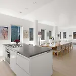 Exclusive Midtown Manhattan Nyc Luxury Penthouse Sleeps 8 * New York
