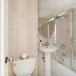 Apartment 73-608 New 1br 1bth Uws Doorman Gym New York