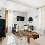 73-608 New 1br 1bth Uws Doorman Gym * New York