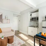 73-608 New 1br 1bth Uws Doorman Gym