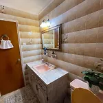 Luxury Three Bedroom In A Private House *