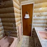 Luxury Three Bedroom In A Private House Apartment *