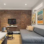 Cozy Chic 2Br Time Square