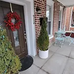 A Dazzling Destination