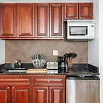 Apartment 73-806 New 1br 1bth Uws Doorman Gym