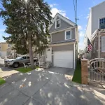 One Bedroom Near Jfk Airport!