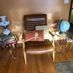 Private Unit With Own Entrance To Share *