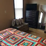 Private Unit With Own Entrance To Share Bed & Breakfast