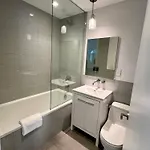 Apartment One Dutch *