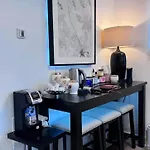 New Modern 2br W Fireplace & Fitness Lounge, Live Comfortably In East Harlem Apartment New York