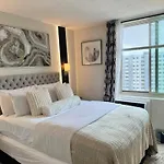 New Modern 2br W Fireplace & Fitness Lounge, Live Comfortably In East Harlem Apartment New York