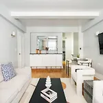 73-208 New 2br 2bath Uws Doorman Gym New York