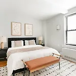 73-208 New 2br 2bath Uws Doorman Gym Apartment