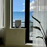 Peaceful Quiet Spacious New Modern Penthouse 3-bedroom With A Balcony * New York