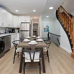 Sophisticated 4 Bedroom Duplex In The Heart Of Midtown