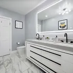 Luxury Townhouse In Nyc *