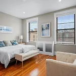 Luxury Townhouse In Nyc