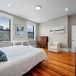 Luxury Townhouse In Nyc *
