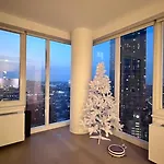 Luxury 2 Bedrooms 2 Bathrooms Corner Apartment Breathtaking City Views Modern Retreat